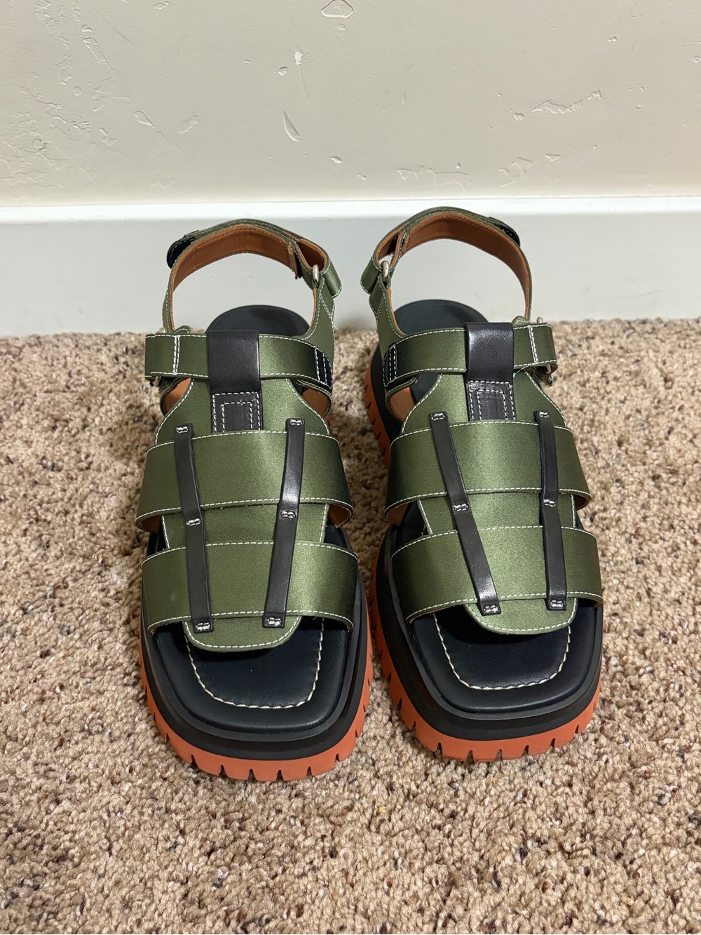 Labucq Boomer Green Satin Sandals Size 41 (10.5-11 US)